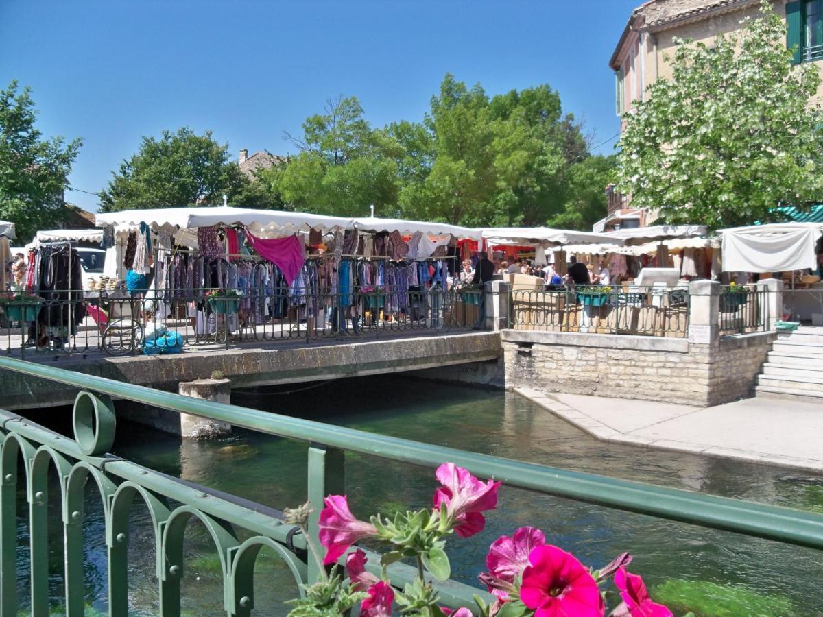 Le Petit Studio - 15 M2 - Centre Ville - Sorgue A 50 M L'Isle-sur-la-Sorgue Exterior photo
