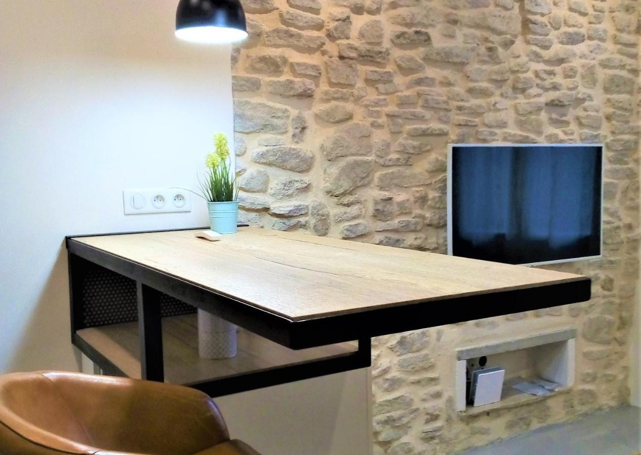 Le Petit Studio - 15 M2 - Centre Ville - Sorgue A 50 M L'Isle-sur-la-Sorgue Exterior photo