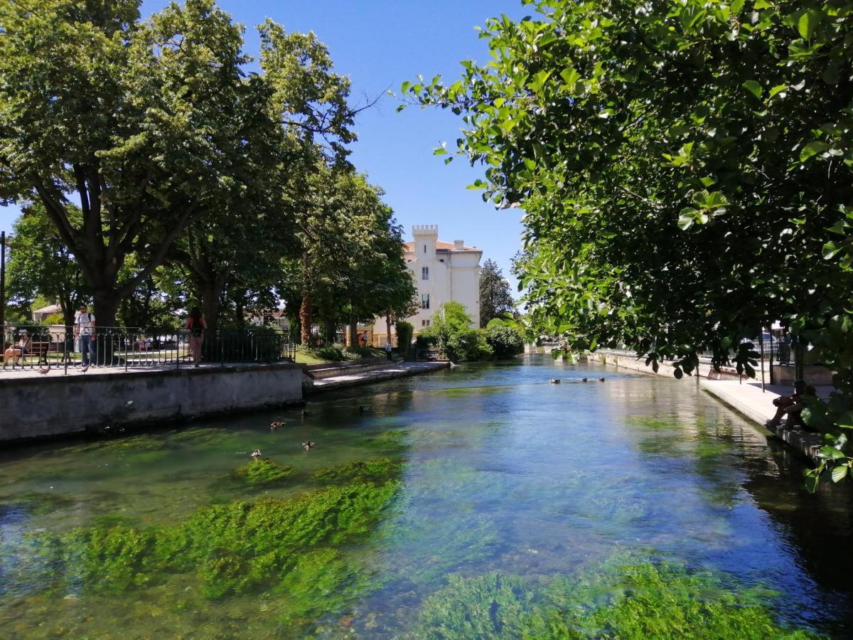 Le Petit Studio - 15 M2 - Centre Ville - Sorgue A 50 M L'Isle-sur-la-Sorgue Exterior photo